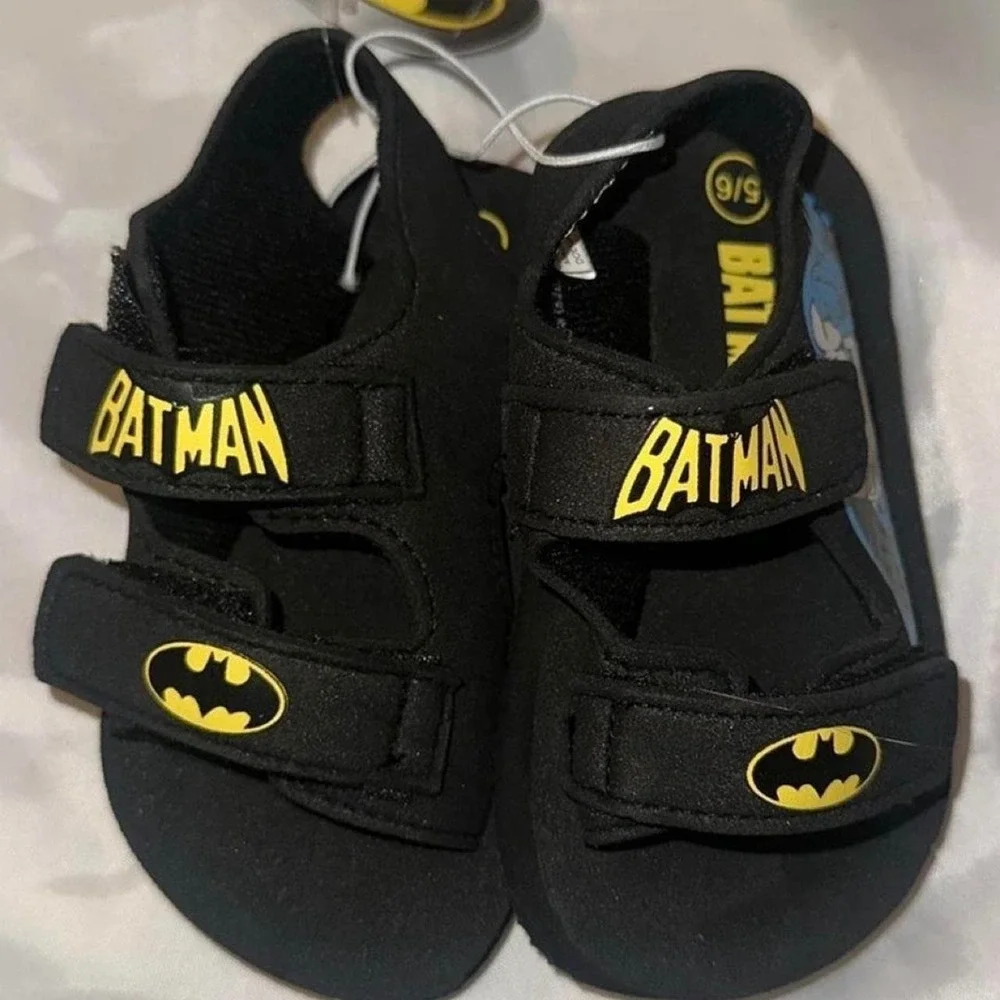 Batman Toddler Boys Black Sandals DC Comics Superhero Size 5/6 Hook Loop Straps